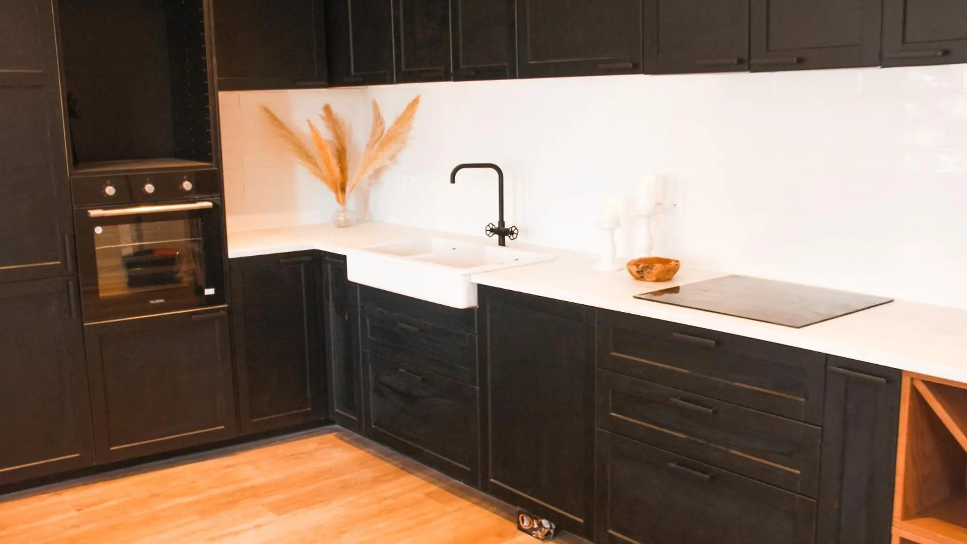 アパート Magnifique Appartement De 3 Chambres + Parking グラース フランス